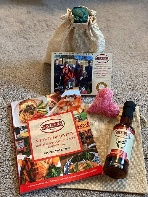 Jeyes's Northamptonshire Sauce & Coobook Gift Set